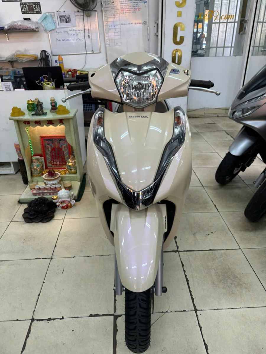 HONDA LEAD 125 – 2018 – CỐP RỘNG, TIỆN NGHI CHO MỌI CHUYẾN ĐI